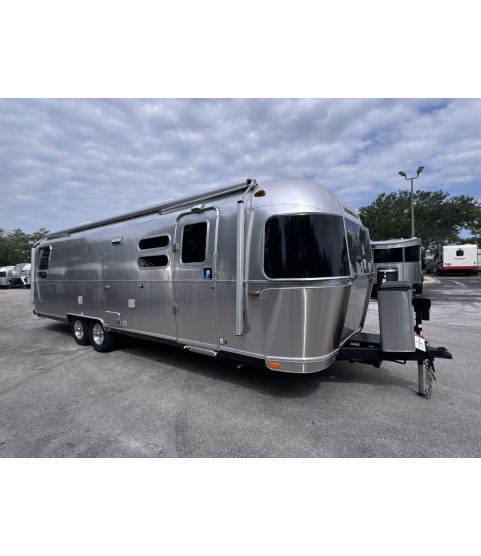 New Airstream Classic 28RB Twin Airstream RV Classic travel trailer 28RB Twin For Sale