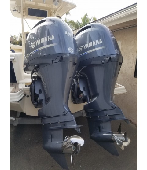 Used 2019 Twins Yamaha 200 Hp 4 Stroke Outboard Engine 